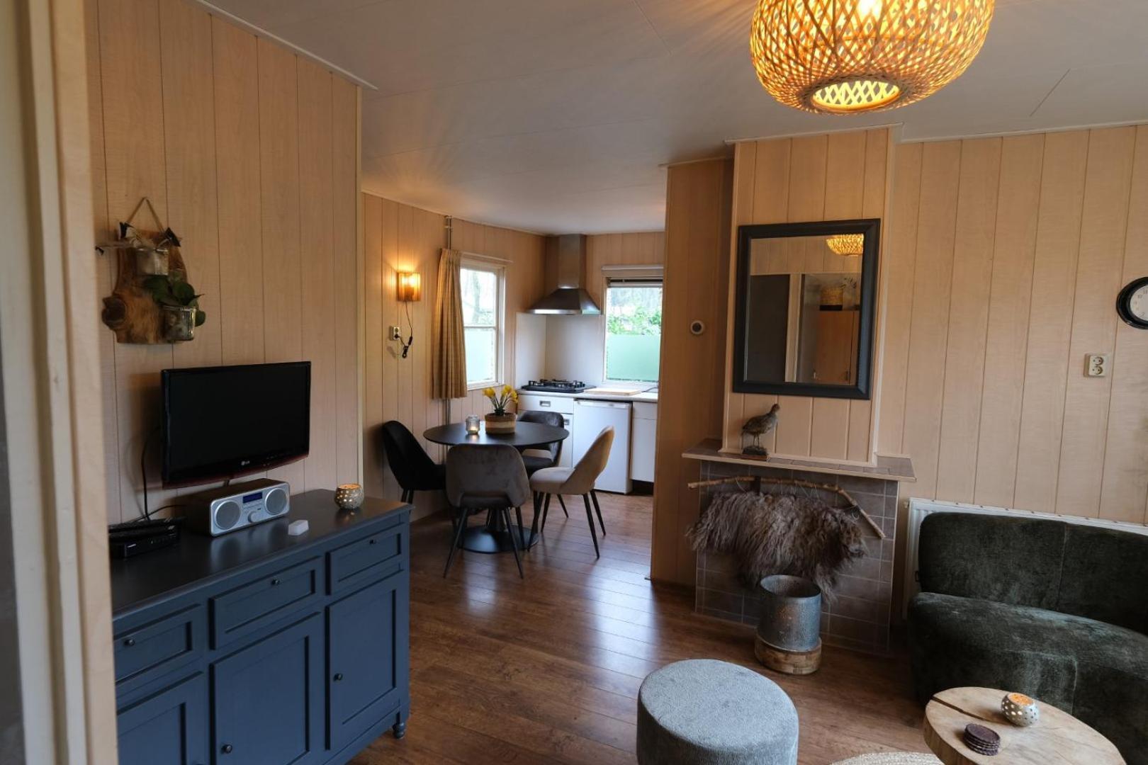 Vakantiehuis De Veldhoen Vrijgelegen Nabij De Rivier De Vecht Beerze ภายนอก รูปภาพ
